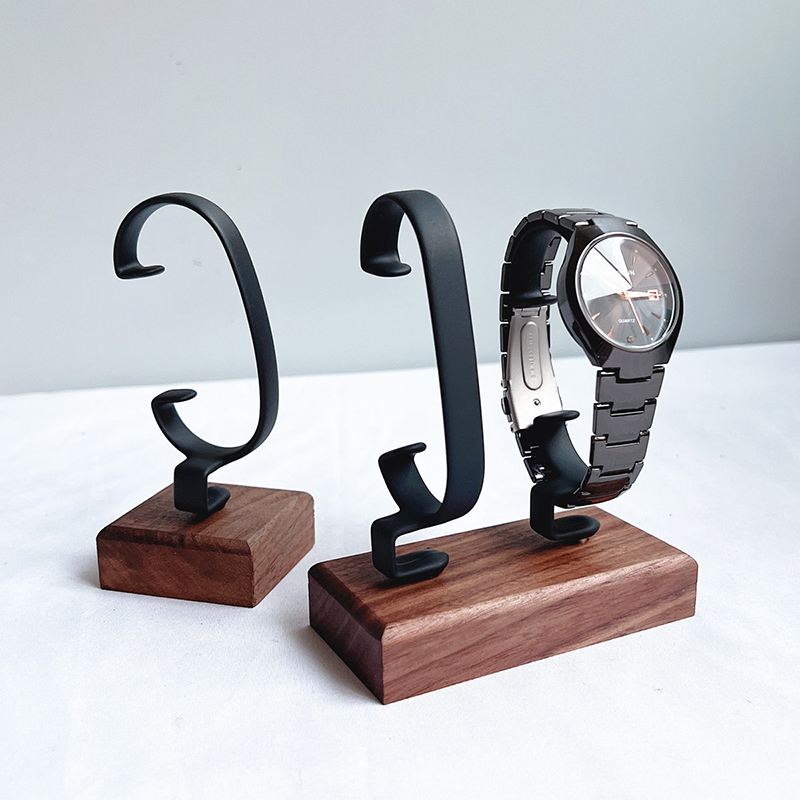 Wooden C‑Shaped Jewelry Displa - Jewelry And Watches Inc 评论和价格